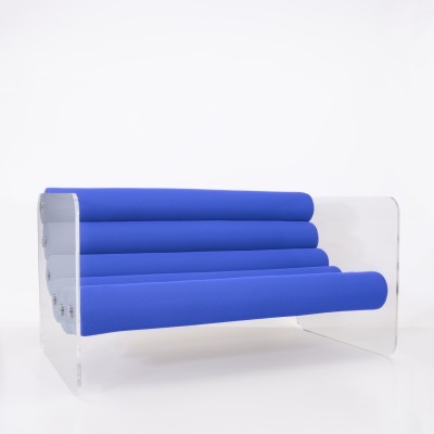 MW02 Design-Sofa aus transparentem Altuglas – Runner-Sitz MW02 Design-Sofa aus transparentem Altuglas – Runner-Sitz