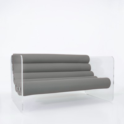 MW02 Design-Sofa aus transparentem Altuglas – Runner-Sitz