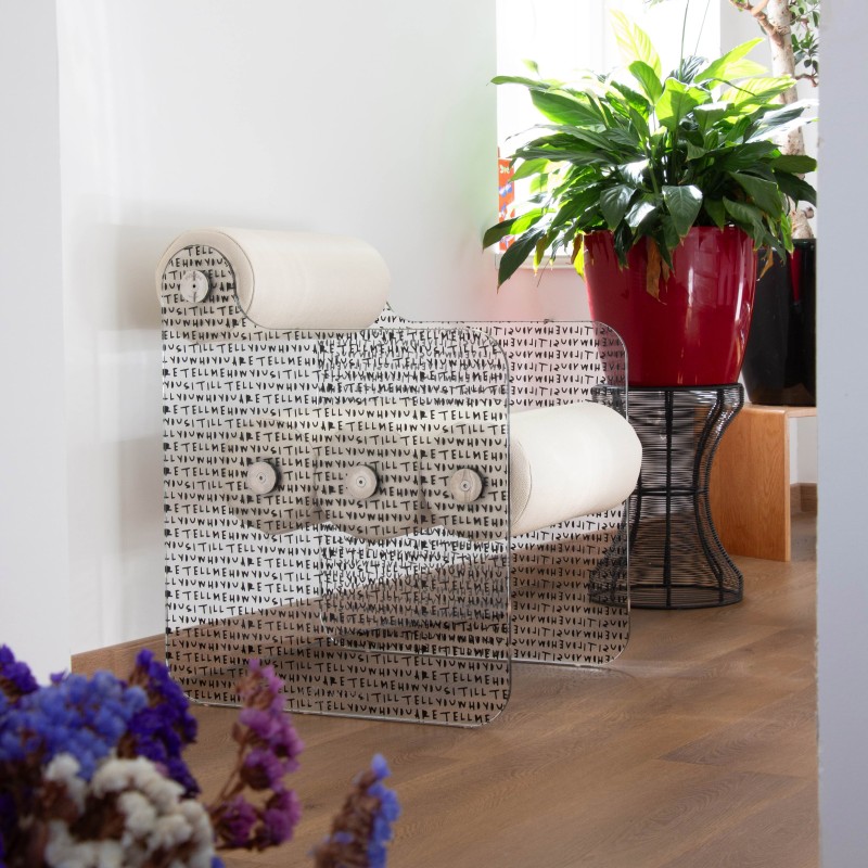 Limited edition design chair MW04 X Leah Kirsch "J'adore" in glass - Soshagro foam seat - Printed glass. Limited edition design chair MW04 X Leah Kirsch "J'adore" in glass - Soshagro foam seat - Printed glass.
