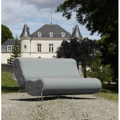 Design-Sofa KUUMO aus Acrylglas - Handgefertigt in Frankreich.