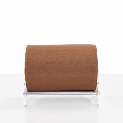 MW06 designer pouf in acrylic glass - Handmade in France. MW06 designer pouf in acrylic glass - Handmade in France.