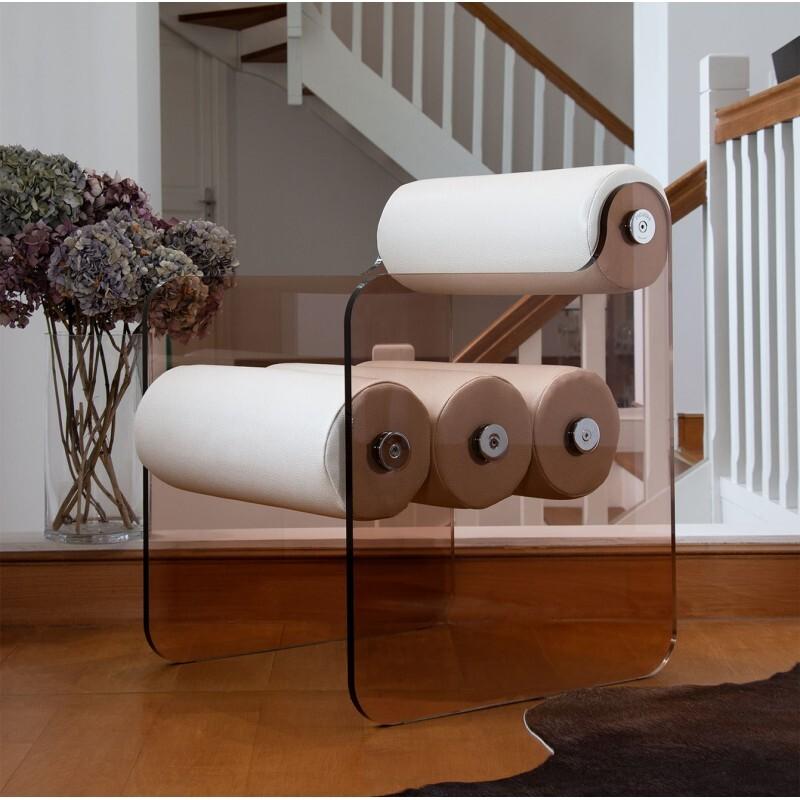 Chaise design MW04 en PMMA - Fait main en France.
