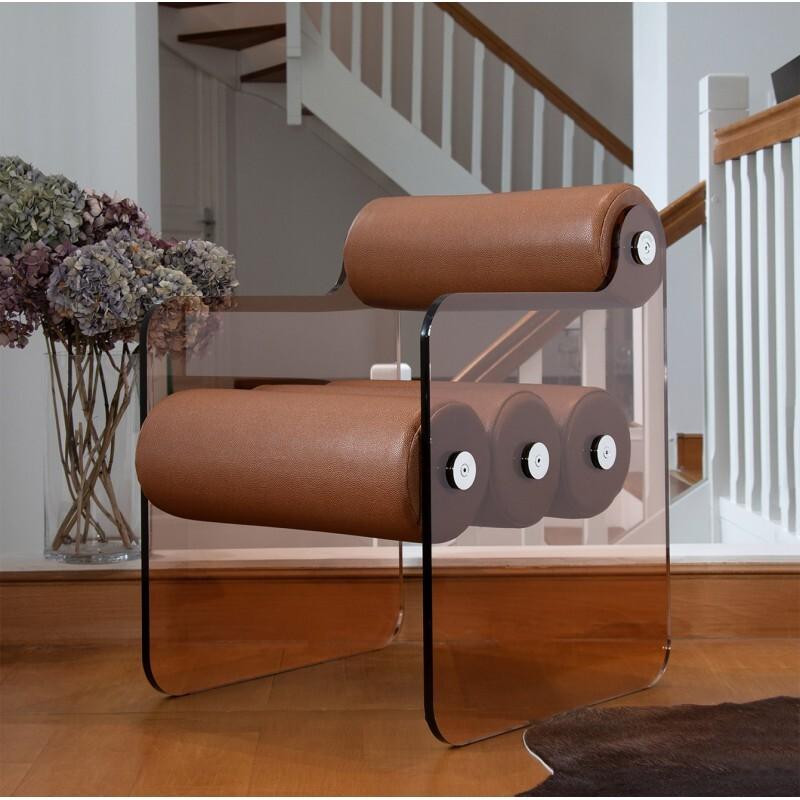 MW04 design chair in PMMA - Handmade in France.