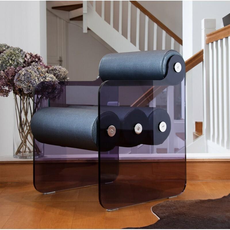 MW04 design chair in PMMA - Handmade in France.