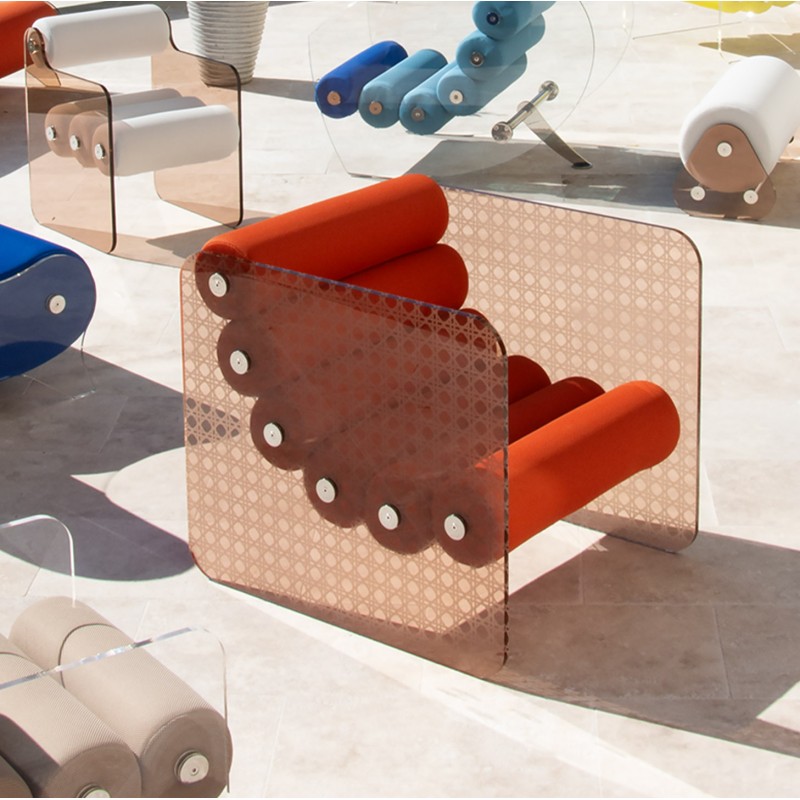 Fauteuil design MW02 modèle cannage - Assise orange - Fait main en France Fauteuil design MW02 modèle cannage - Assise orange - Fait main en France