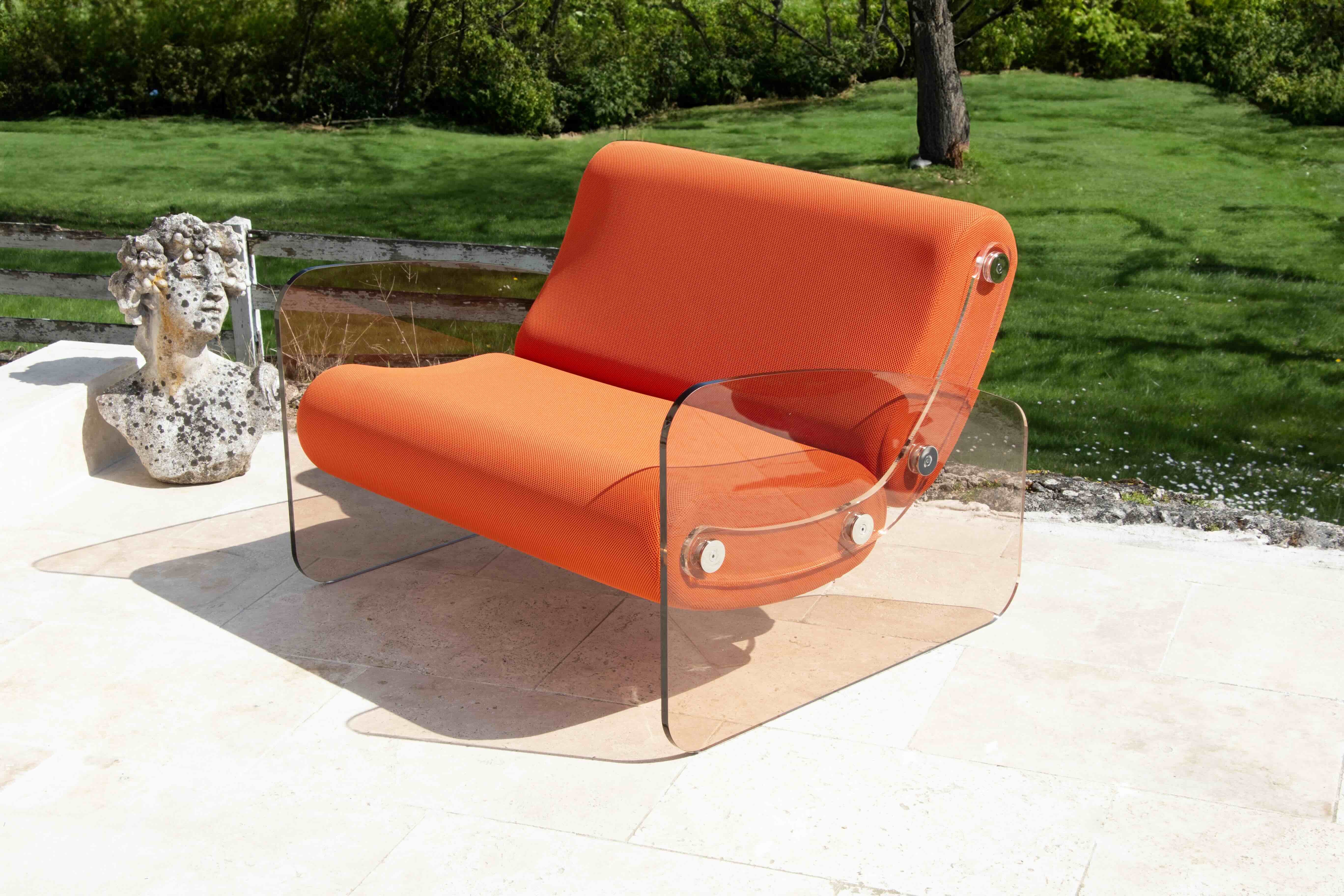 Designer-Sessel MW03 aus bronzefarbenem Acrylglas - Schaumstoffsitz - Handgefertigt in Frankreich.