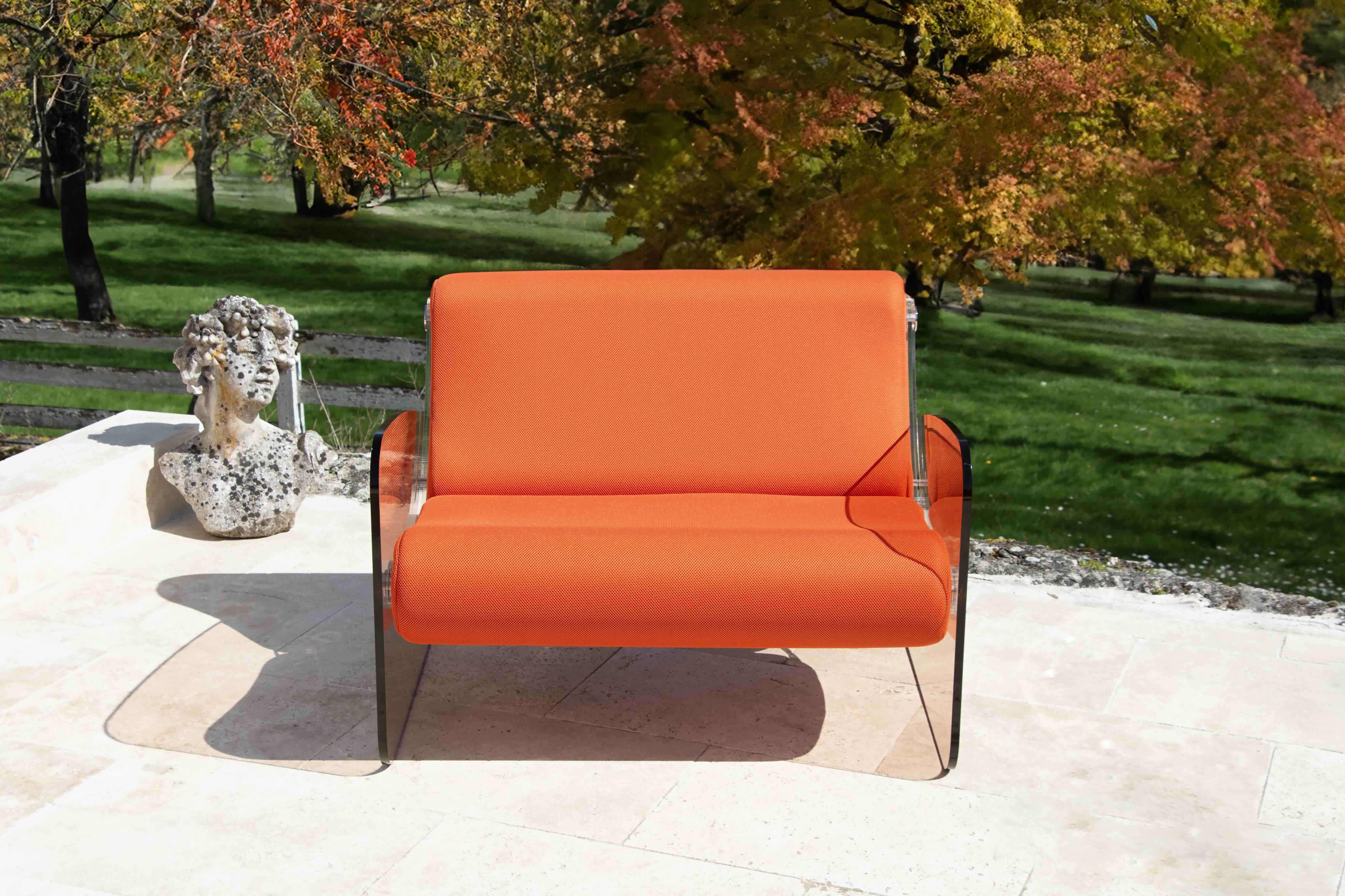 Designer-Sessel MW03 aus bronzefarbenem Acrylglas - Schaumstoffsitz - Handgefertigt in Frankreich.