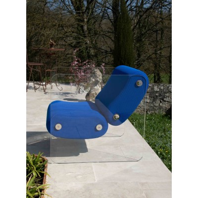 Fauteuil design MW08 en verre acrylique - Assise en mousse - Fait main en France. Fauteuil design MW08 en verre acrylique - Assise en mousse - Fait main en France.