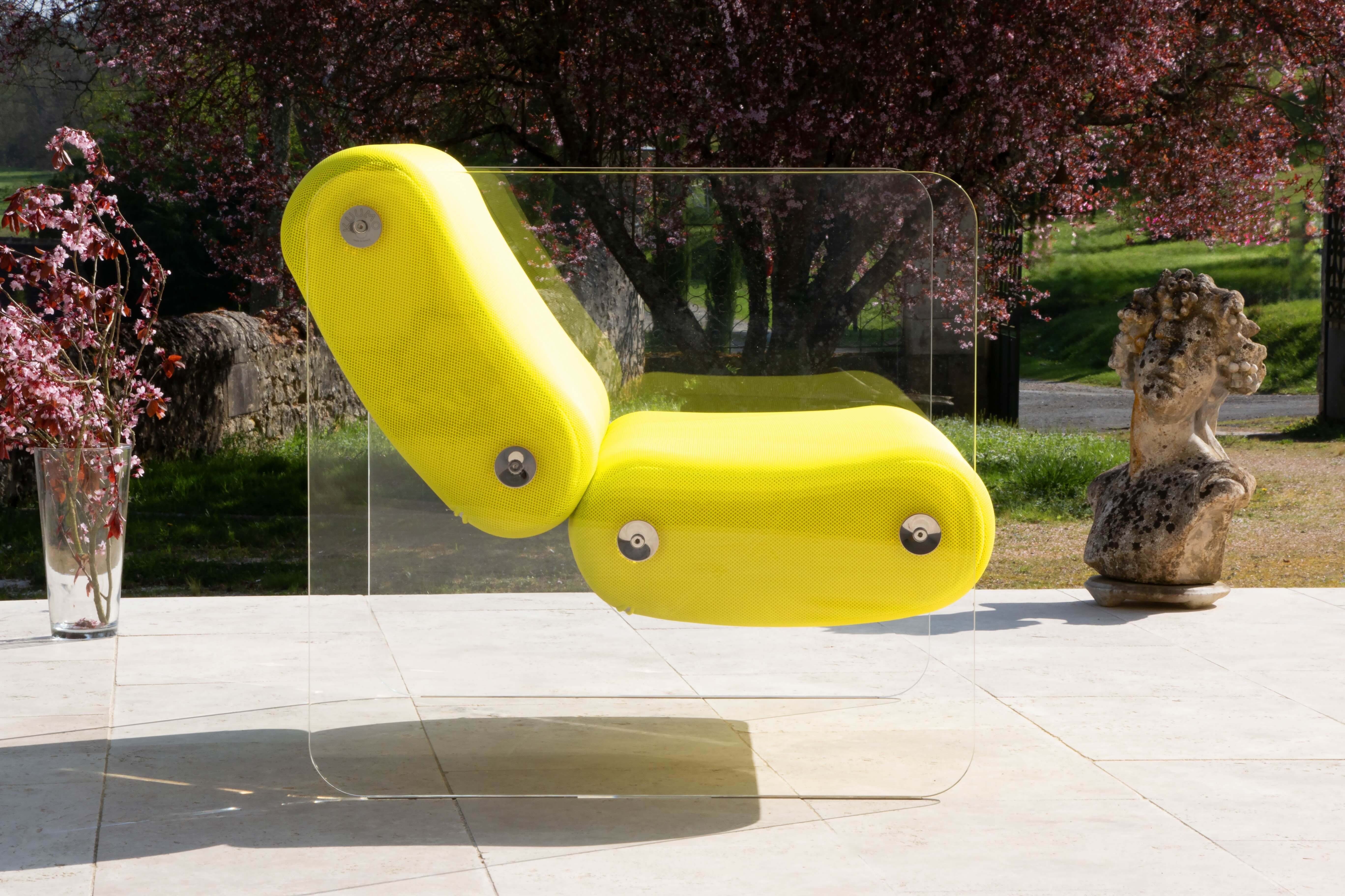Designer-Sessel XL MW08 aus Acrylglas - Schaumstoffsitz - Handgefertigt in Frankreich.