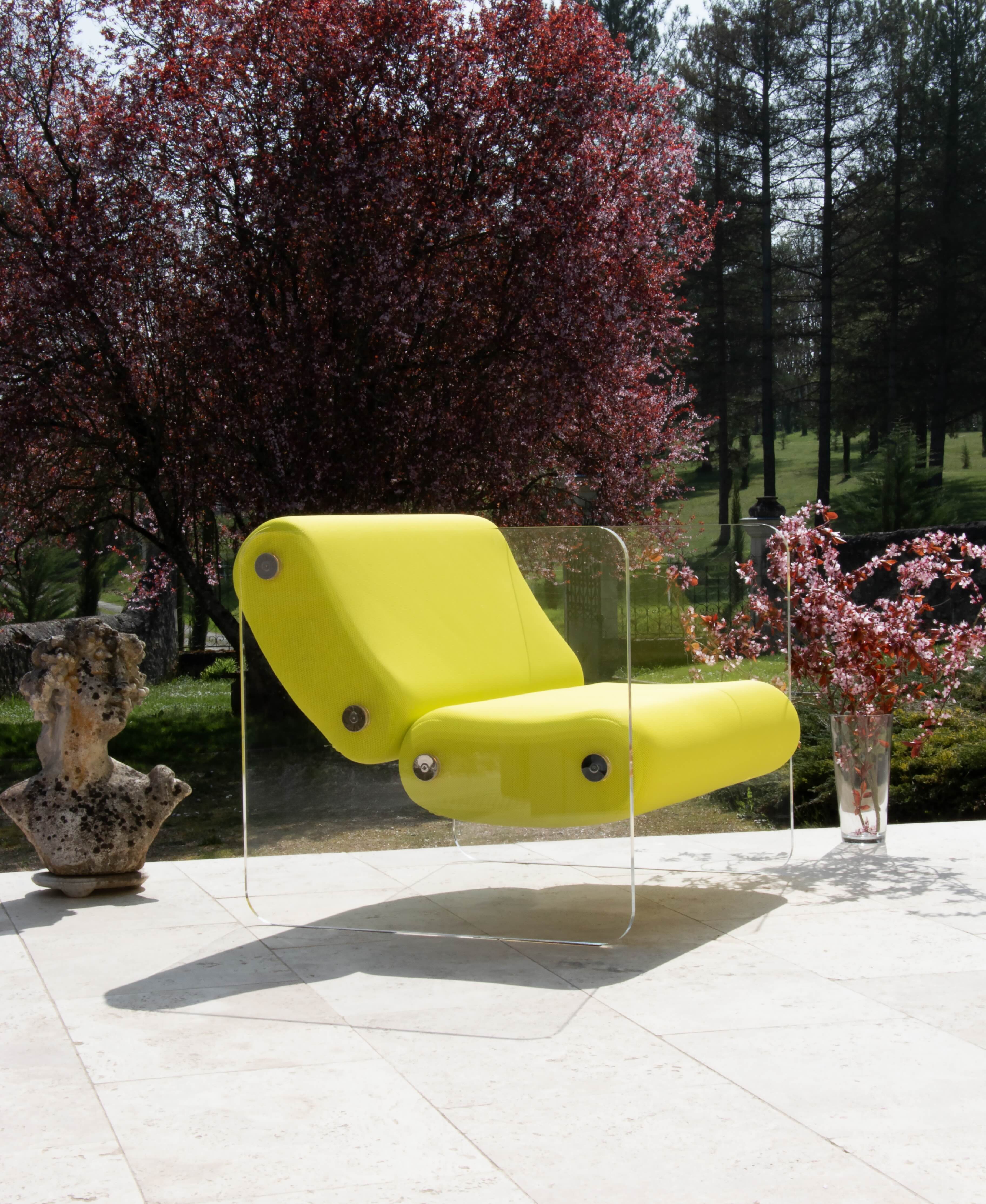 Designer-Sessel XL MW08 aus Acrylglas - Schaumstoffsitz - Handgefertigt in Frankreich.