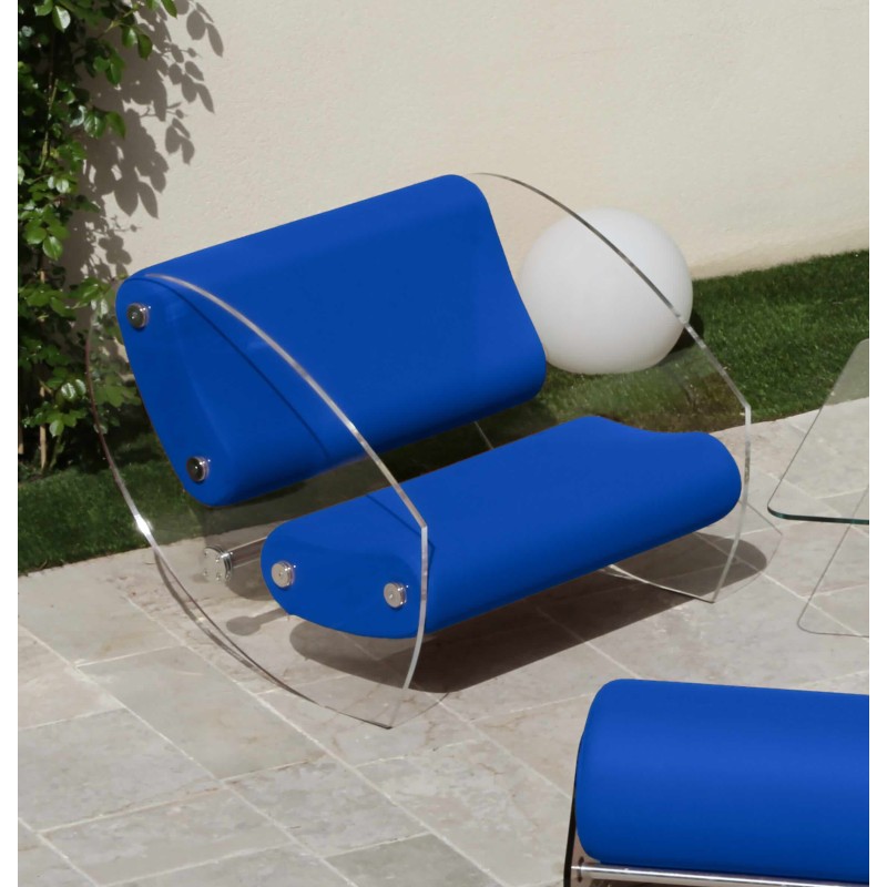 Fauteuil design XL MW07 en verre acrylique - Assise en mousse - Fait main en France. Fauteuil design XL MW07 en verre acrylique - Assise en mousse - Fait main en France.