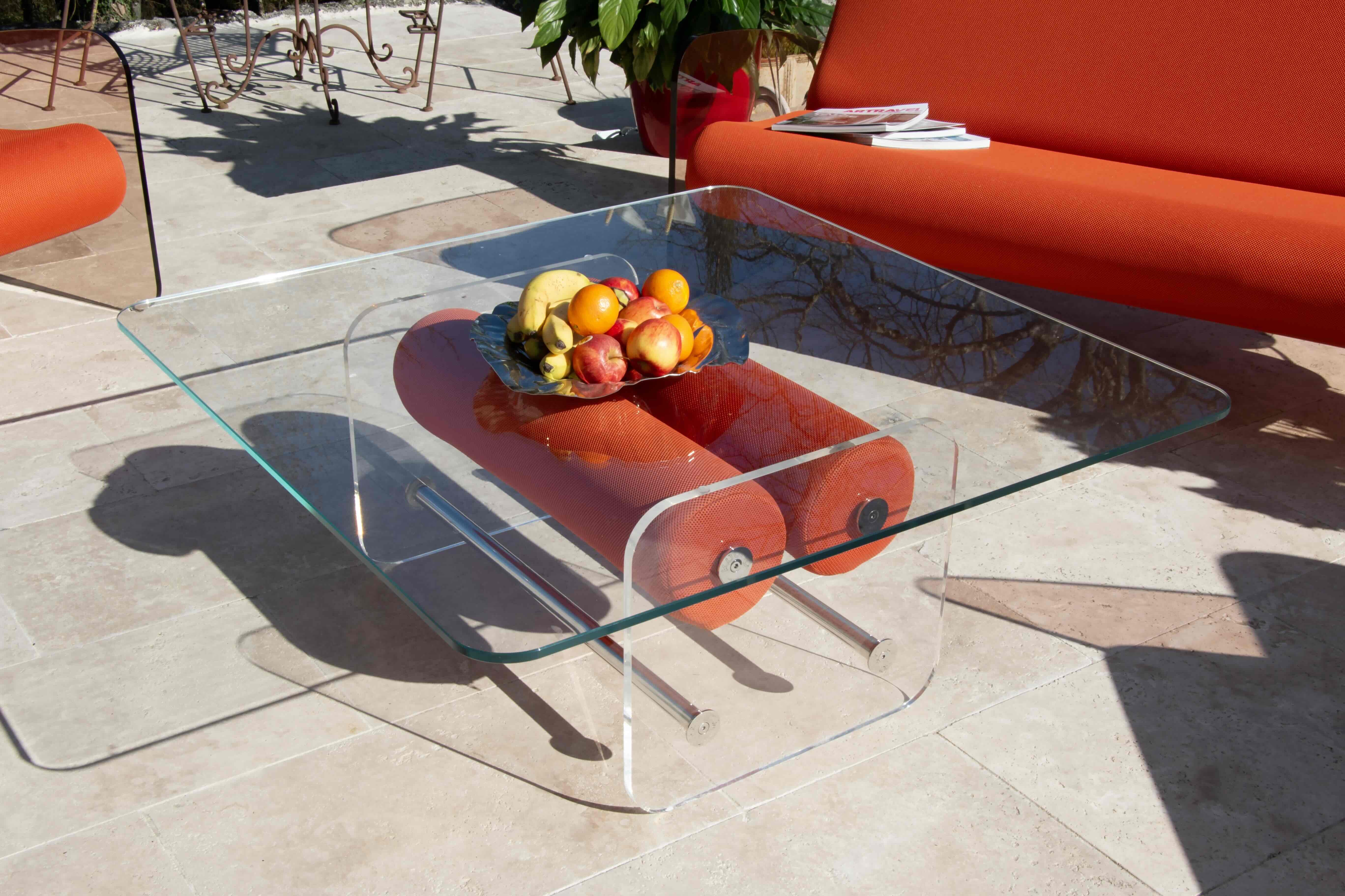 Handmade MW Design Table in Glass Made in France. By Olivier Santini.