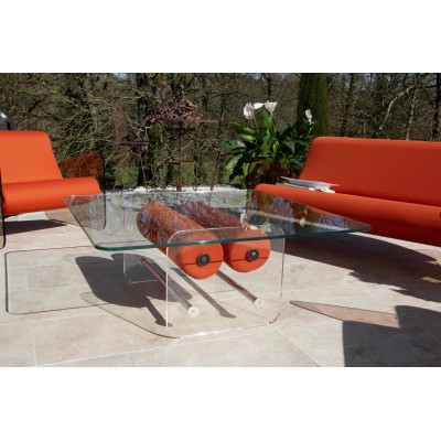 Handgemachter MW Design Tisch aus Glas in Frankreich. Von Olivier Santini. Handgemachter MW Design Tisch aus Glas in Frankreich. Von Olivier Santini.