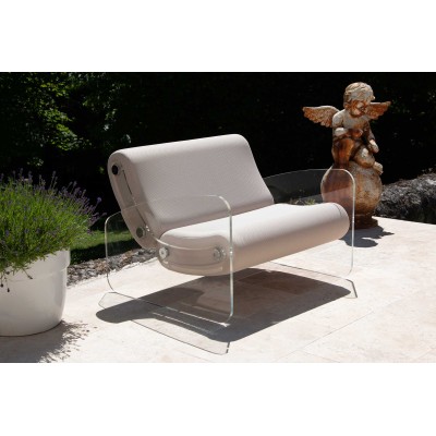 Fauteuil XL design MW03 en verre acrylique - Assise en mousse - Fait main en France. Fauteuil XL design MW03 en verre acrylique - Assise en mousse - Fait main en France.
