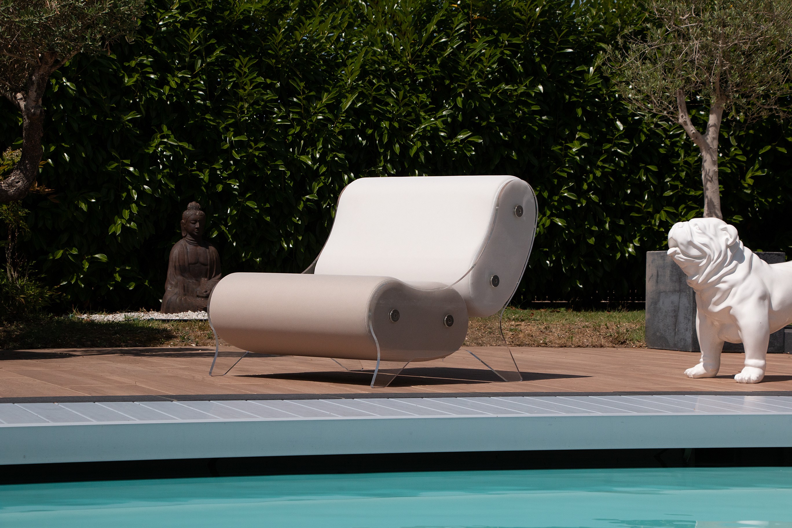 Fauteuil design MW06 en verre acrylique - Fait main en France.