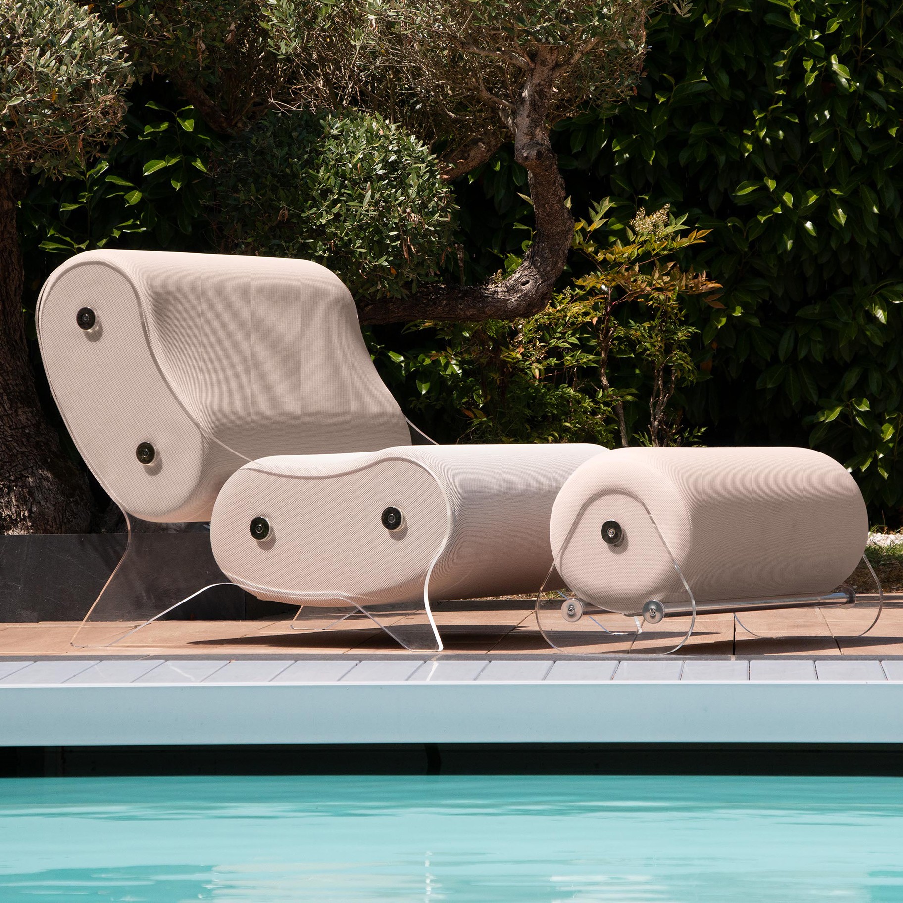 Fauteuil design MW06 en verre acrylique - Fait main en France.