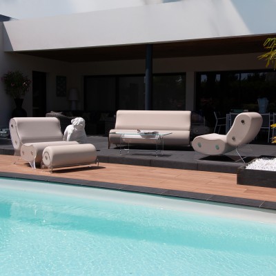 Design-Sofa MW06 aus Acrylglas - Handgefertigt in Frankreich.