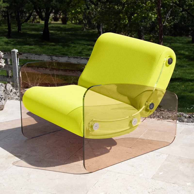 Fauteuil design MW03 en verre acrylique - Assise en mousse - Fait main en France. Fauteuil design MW03 en verre acrylique - Assise en mousse - Fait main en France.