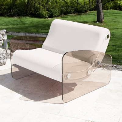 Fauteuil XL design MW03 en verre acrylique - Assise en mousse - Fait main en France. Fauteuil XL design MW03 en verre acrylique - Assise en mousse - Fait main en France.