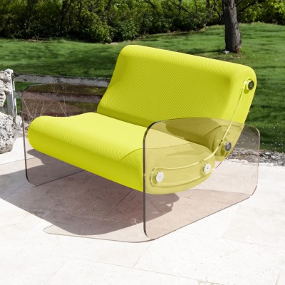 Fauteuil XL design MW03 en verre acrylique - Assise en mousse - Fait main en France. Fauteuil XL design MW03 en verre acrylique - Assise en mousse - Fait main en France.