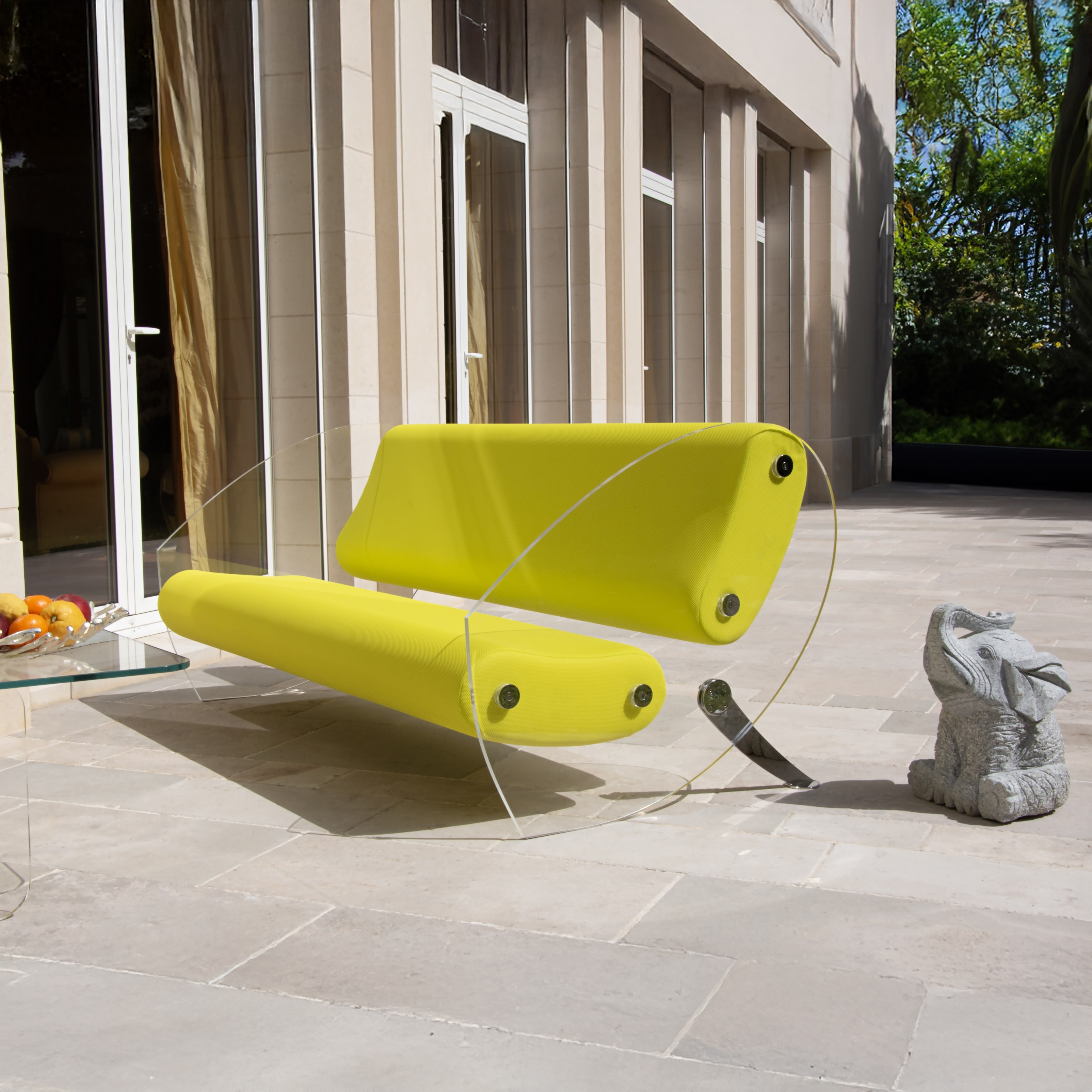 Canapé design MW07 en verre acrylique - Assise en mousse - Fait main en France.