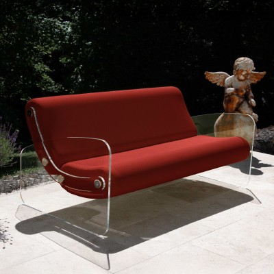 Designer-Sofa MW01 aus Acrylglas - Schaumstoffsitz - Handgefertigt in Frankreich. Designer-Sofa MW01 aus Acrylglas - Schaumstoffsitz - Handgefertigt in Frankreich.