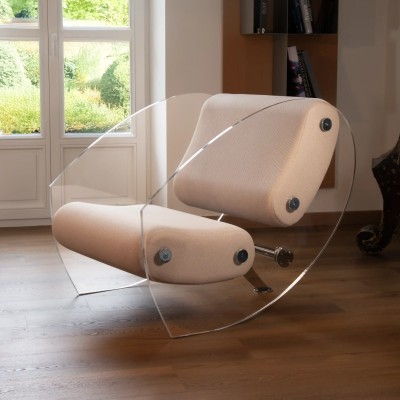 MW07 designer armchair in PMMA or tempered glass – Foam seat – Handmade in France.